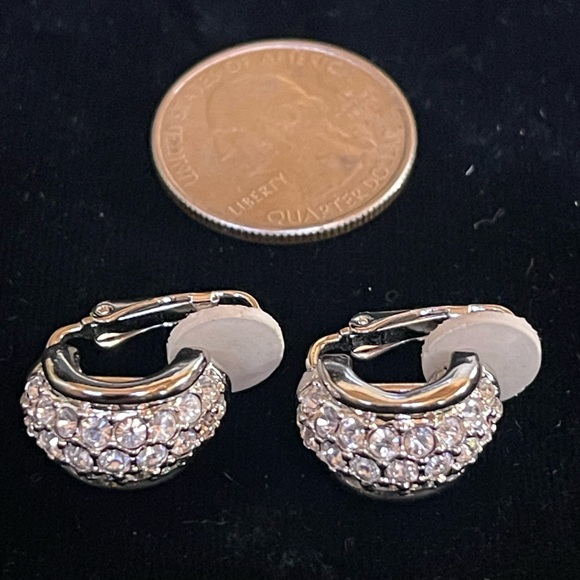 Swarovski Silver Tone Crystal Open clip earrings - Picture 1 of 3